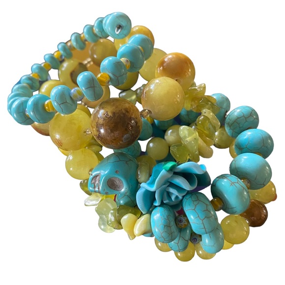 Beautiful Handmade Bracelet Skulls and Gemstones…#5 - Picture 2 of 3